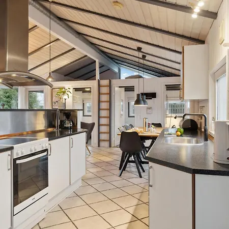 Amazing In Vaeggerlose With Wifi Holiday home *